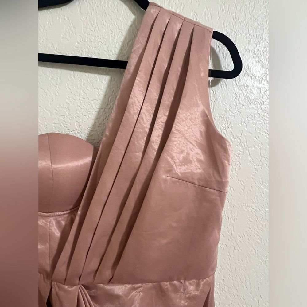 NWT boohoo Occasion One Shoulder Drape Mini Dress Champagne Pink Satin Size 6 S - Picture 10 of 10